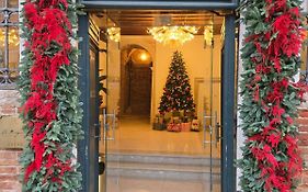 Ca' Bonfadini Historic Experience